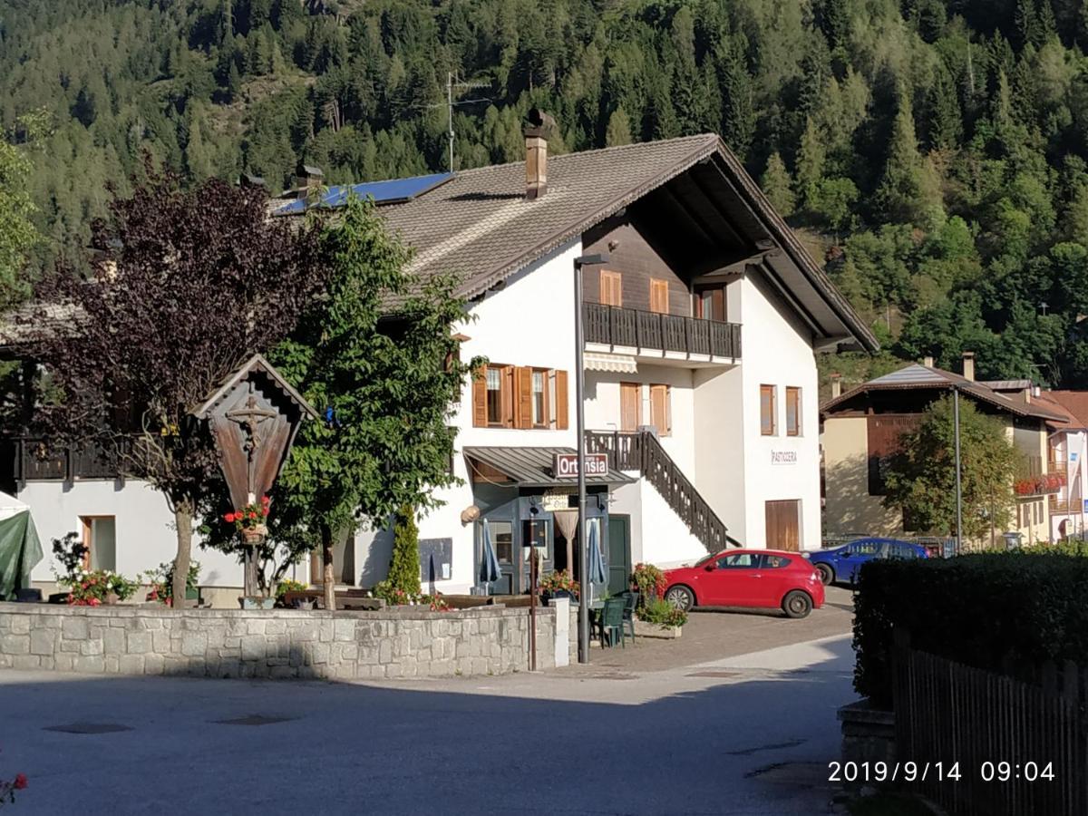 Casa Ortensia Pellizzano Exteriör bild