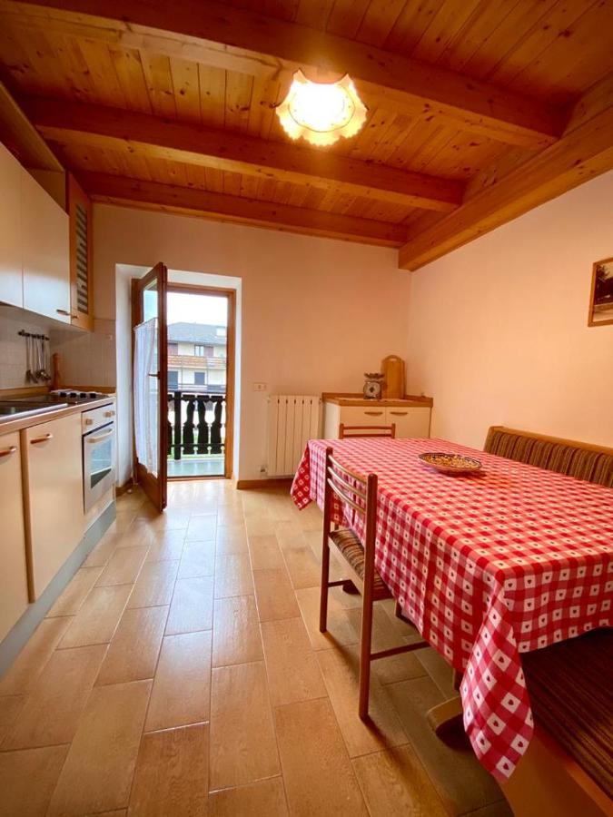 Casa Ortensia Pellizzano Exteriör bild